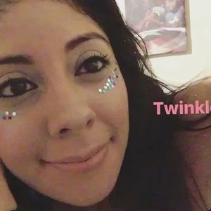 Meet your Posher, Mercedes